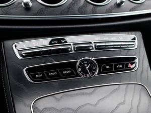 Седан Mercedes-benz E-класс 2019 года, 2750000 рублей, Большой Сочи