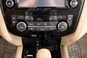 Внедорожник Nissan X-Trail 2016 года, 1899000 рублей, Пермь
