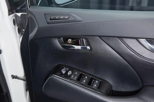 Минивэн Toyota Alphard 2019 года, 4445000 рублей, Красноярск
