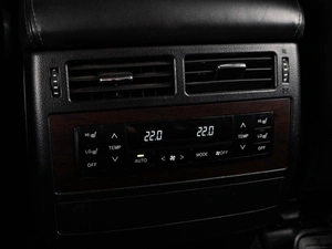 Внедорожник Toyota Land Cruiser 2018 года, 6720000 рублей, Тюмень