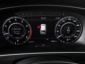 Внедорожник Volkswagen Tiguan 2018 года, 2260000 рублей, Красный Пахарь