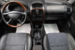 Седан Mitsubishi Carisma 2001 года, 299000 рублей, Оренбург