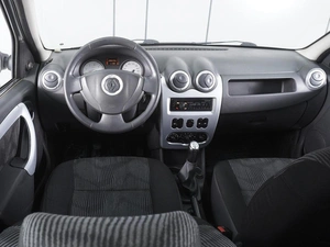 Седан Renault Logan 2013 года, 460000 рублей, Ростов-на-Дону