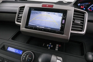 Минивэн Honda Freed 2015 года, 1299000 рублей, Красноярск