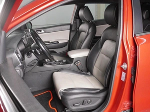 Внедорожник Kia Sportage 2016 года, 1849000 рублей, Красный Пахарь