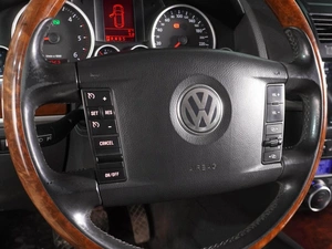 Внедорожник Volkswagen Touareg 2009 года, 1299000 рублей, Воронеж