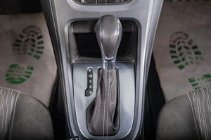 Седан Opel Astra 2012 года, 799000 рублей, Томск
