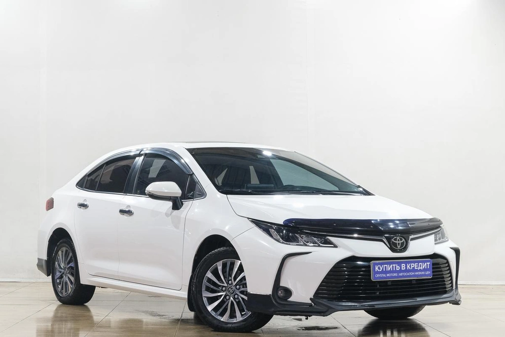 Седан Toyota Corolla 2019 года, 1599000 рублей, Новокузнецк