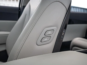 Минивэн Kia Carnival 2023 года, 4630000 рублей, Краснодар