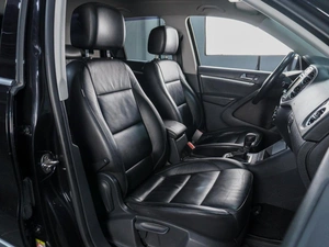 Внедорожник Volkswagen Tiguan 2012 года, 1299000 рублей, Сургут