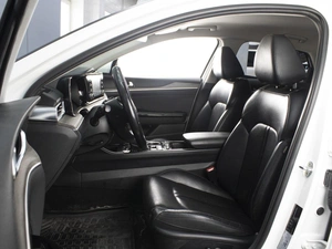 Седан Kia K5 2021 года, 2640000 рублей, Омск