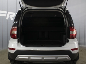 Внедорожник Skoda Yeti 2017 года, 1570000 рублей, Омск