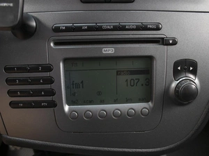 Хетчбэк SEAT Leon 2008 года, 570000 рублей, Омск
