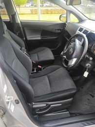 Хетчбэк Toyota Ractis 2012 года, 1150000 рублей, Красноярск