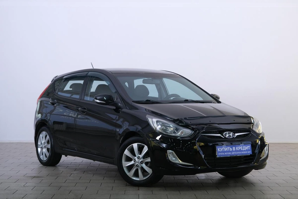 Хетчбэк Hyundai Solaris 2012 года, 919000 рублей, Омск