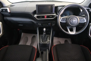 Внедорожник Toyota Raize 2019 года, 1599000 рублей, Омск