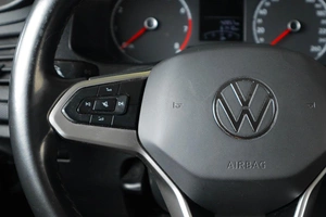 Лифтбек Volkswagen Polo 2021 года, 1669000 рублей, Тюмень