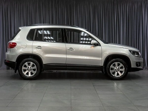 Внедорожник Volkswagen Tiguan 2013 года, 1269000 рублей, Тюмень