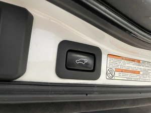 Внедорожник Lexus LX 2016 года, 6597000 рублей, Солонцы