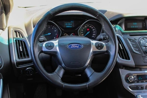 Седан Ford Focus 2012 года, 990000 рублей, Ярославль
