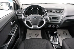 Седан Kia Rio 2017 года, 1199000 рублей, Красноярск