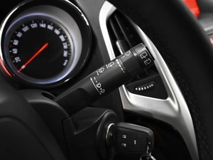 Хетчбэк Opel Astra 2012 года, 989000 рублей, Ставрополь