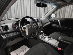 Внедорожник Toyota Highlander 2013 года, 1980000 рублей, Красноярск
