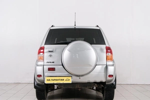 Внедорожник Toyota RAV4 2003 года, 899000 рублей, Красноярск