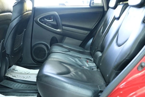Внедорожник Toyota RAV4 2010 года, 1399000 рублей, Омск