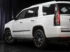 Внедорожник Cadillac Escalade 2016 года, 3299000 рублей, Сургут