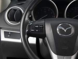 Хетчбэк Mazda 3 2011 года, 850000 рублей, Омск