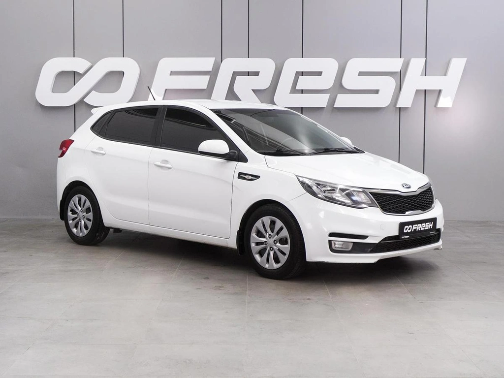 Хетчбэк Kia Rio 2015 года, 849000 рублей, Воронеж