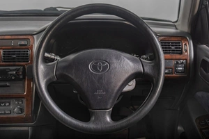 Седан Toyota Carina 2000 года, 529000 рублей, Томск