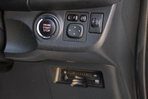 Хетчбэк Toyota Vitz 2019 года, 1019000 рублей, Омск