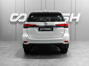 Внедорожник Toyota Fortuner 2017 года, 3076000 рублей, Тюмень