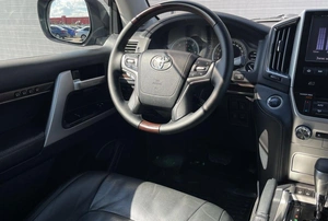 Внедорожник Toyota Land Cruiser 2019 года, 5450000 рублей, Солонцы