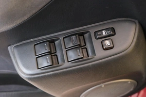 Внедорожник Toyota RAV4 2004 года, 949000 рублей, Омск