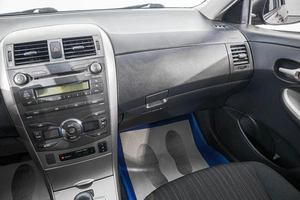 Седан Toyota Corolla 2008 года, 799000 рублей, Барнаул