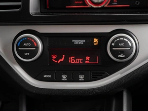 Хетчбэк Kia Picanto 2011 года, 889000 рублей, Тюмень