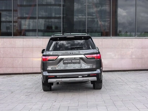 Внедорожник Toyota Sequoia 2025 года, 15000000 рублей, Новоивановское