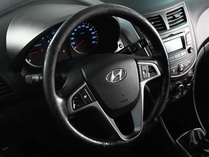 Седан Hyundai Solaris 2014 года, 919000 рублей, Аксай