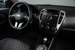 Универсал Kia Ceed 2011 года, 879000 рублей, Оренбург