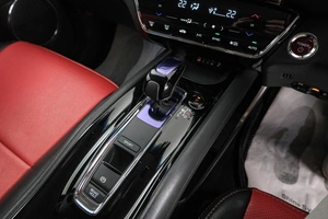 Внедорожник Honda Vezel 2017 года, 2249000 рублей, Красноярск