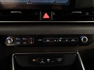 Минивэн Kia Carnival 2025 года, 6254999 рублей, Москва