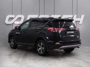 Внедорожник Toyota RAV4 2017 года, 1699000 рублей, Воронеж