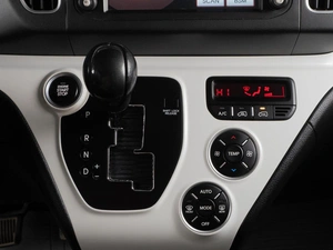 Минивэн Kia Ray 2012 года, 999000 рублей, Тюмень