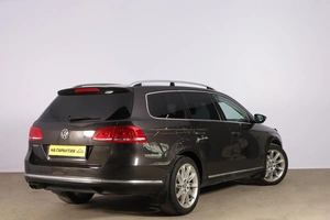 Седан Volkswagen Passat 2011 года, 1179000 рублей, Новосибирск