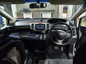 Минивэн Honda Freed 2012 года, 1100000 рублей, Красноярск