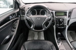 Седан Hyundai Sonata 2011 года, 1199000 рублей, Красноярск
