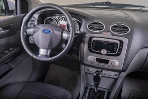 Хетчбэк Ford Focus 2009 года, 729000 рублей, Томск